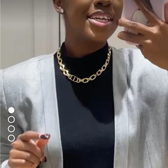 Dior Montaigne Necklace Gold - Picture 5 of 6